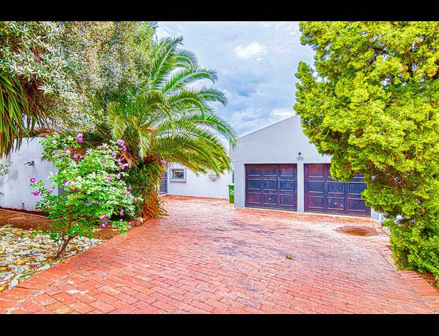 3 BEDROOM TOWNHOUSE SOLD IN BRYANSTON